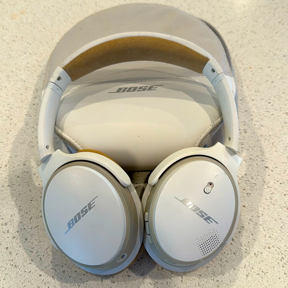 Wireless Bose Headphones